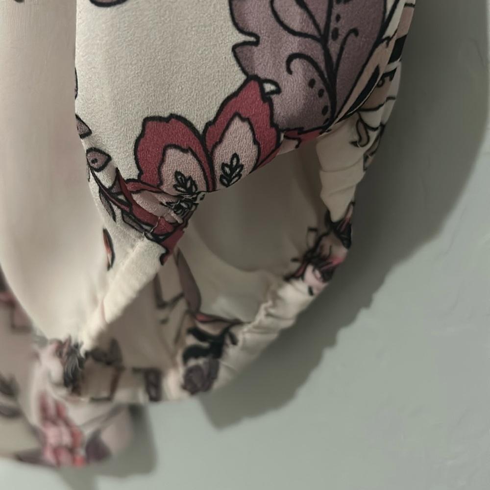 Loft Blouse - Picture 2 of 5